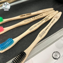 Lade das Bild in den Galerie-Viewer, Digiset - "Grinsebacke"