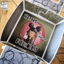 Lade das Bild in den Galerie-Viewer, Digiset "Satans Braten"