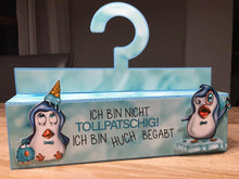 Lade das Bild in den Galerie-Viewer, Digistamp "Tollpatschiger Pinguin Norbert"