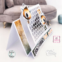 Load image into Gallery viewer, Digistamp "Sumse Biene"
