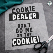 Load image into Gallery viewer, Digitales Bügelbild "Cookie Dealer"
